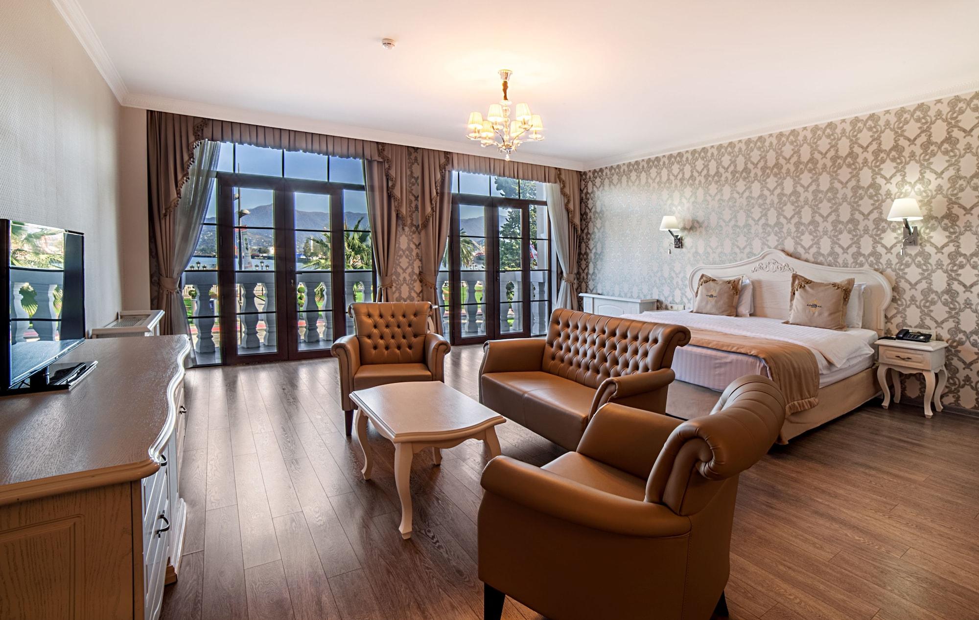 The Admiral Hotel Batumi Ngoại thất bức ảnh