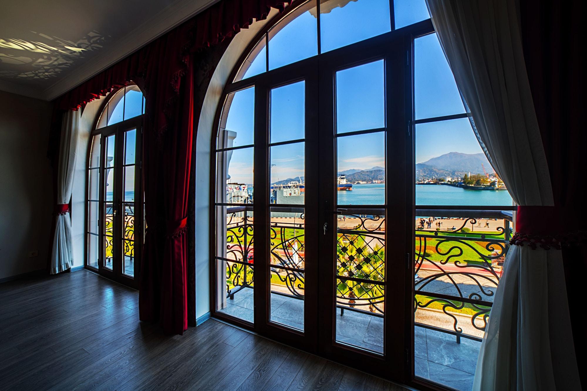 The Admiral Hotel Batumi Ngoại thất bức ảnh