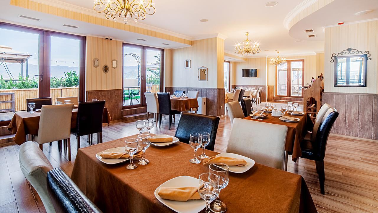 The Admiral Hotel Batumi Ngoại thất bức ảnh
