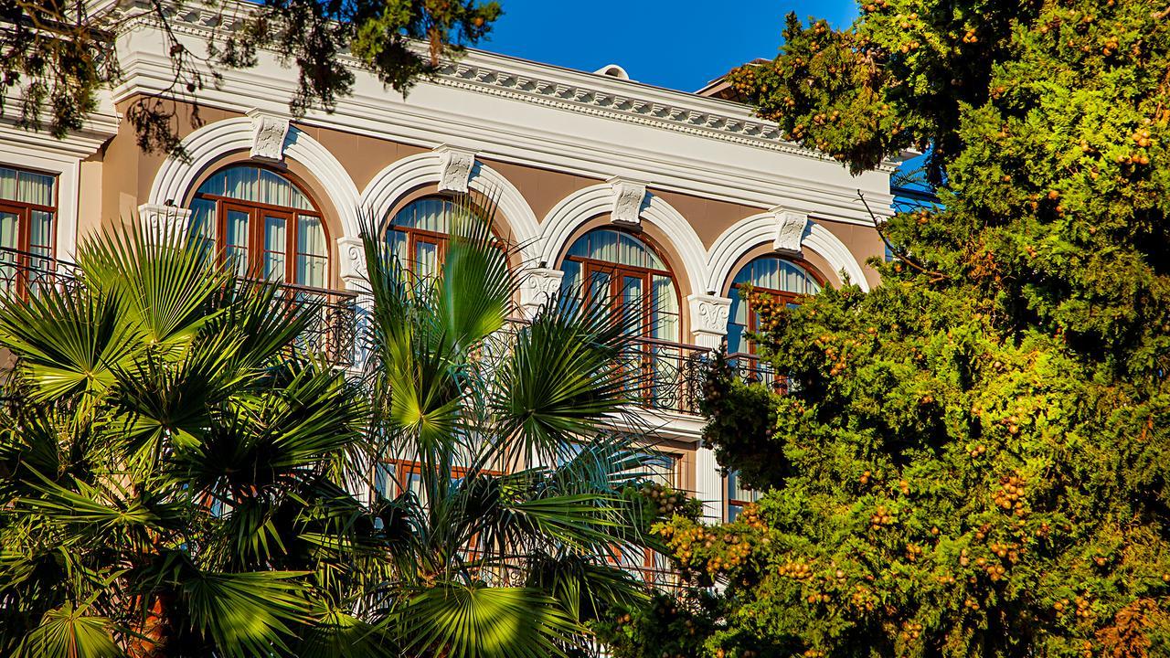 The Admiral Hotel Batumi Ngoại thất bức ảnh