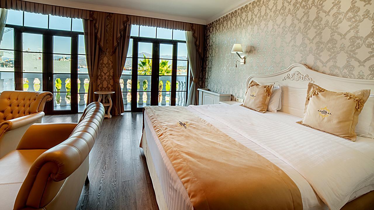 The Admiral Hotel Batumi Ngoại thất bức ảnh