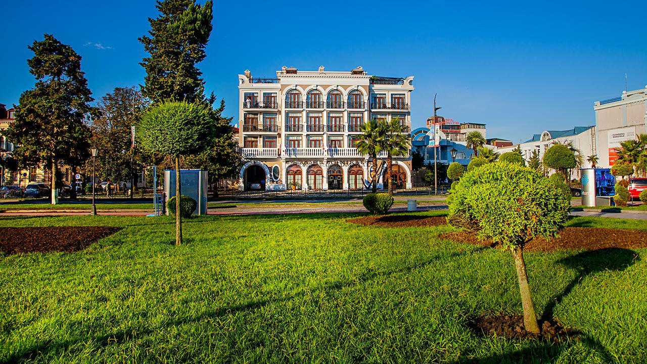 The Admiral Hotel Batumi Ngoại thất bức ảnh