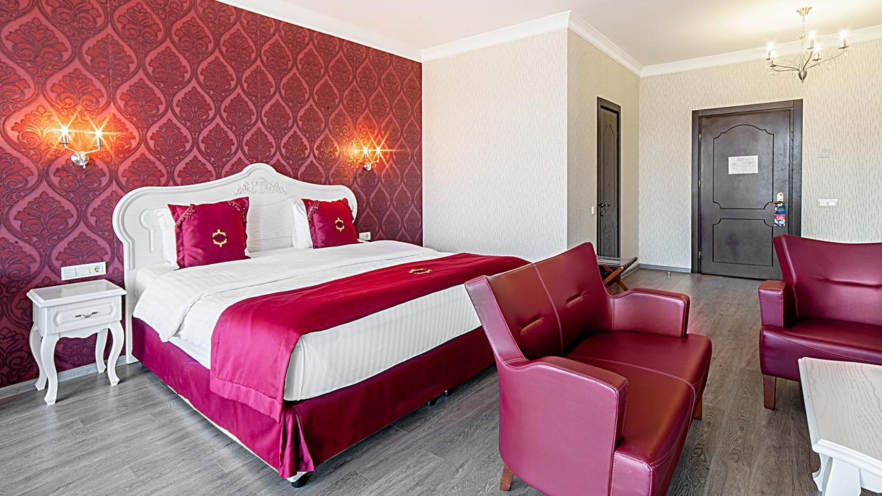 The Admiral Hotel Batumi Ngoại thất bức ảnh